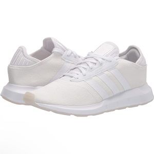 Adidas Swift Run Essential White Pink Tint Running Shoes Sneaker Women’s Size 11